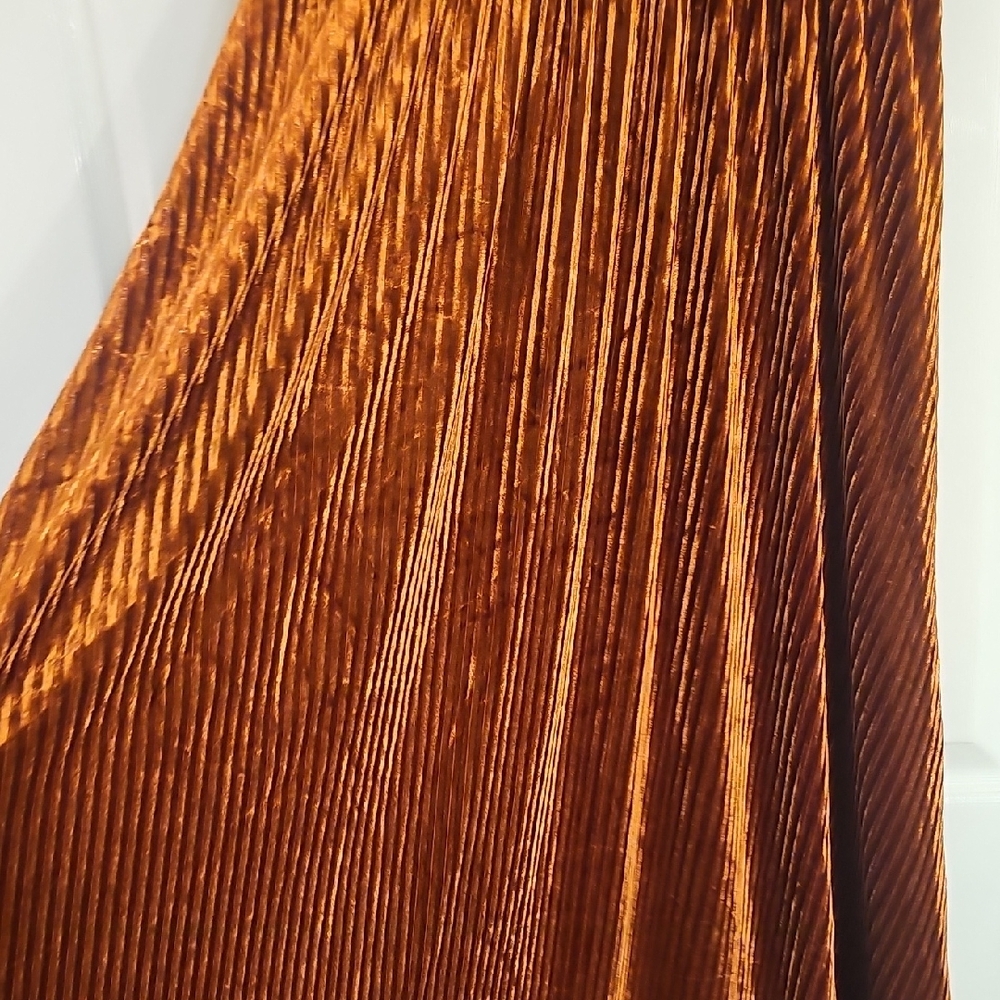 Chic Velvet Maxi Dress in Warm Brown/Burnt Orange - Picture 6 of 6